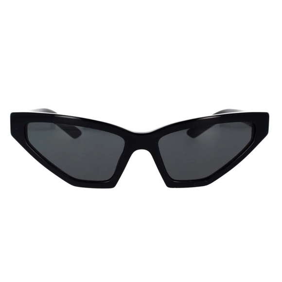 Prada Accessories - PRADA sunglasses 🕶️